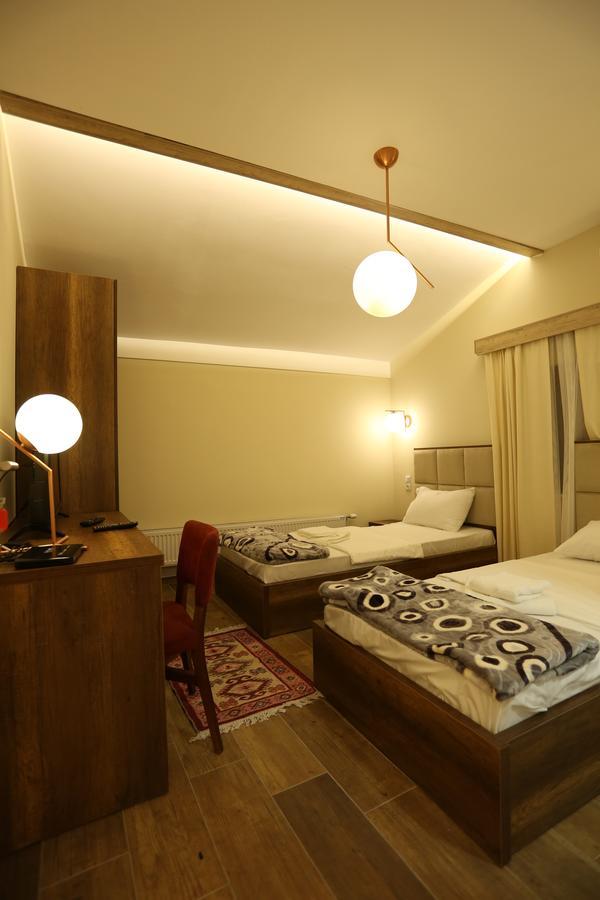 פריזרן Saray Hotel מראה חיצוני תמונה